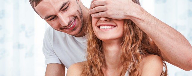 适合写给女生的古风情话(情话最暖心短句给女生古风)