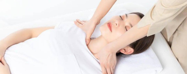 中府穴还叫什么名称