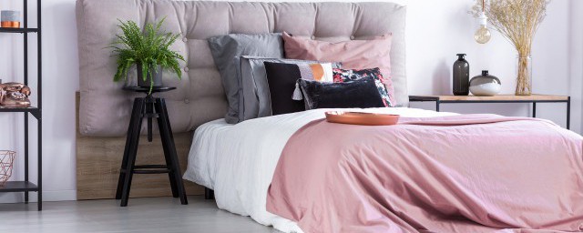 如何挑选床(如何挑选床上用品)