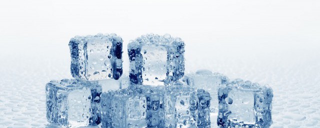 冻冰块的好方法(怎么能快速冻冰块)
