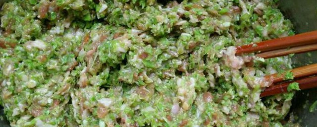 豆角素饺子馅如何做(长豆角素饺子馅怎么做好吃)