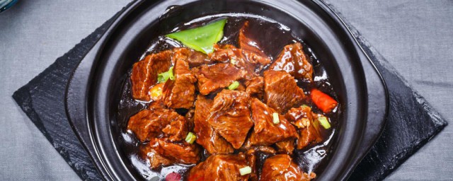 黄焖牛肉做法及配料(黄焖牛肉的家常做法)