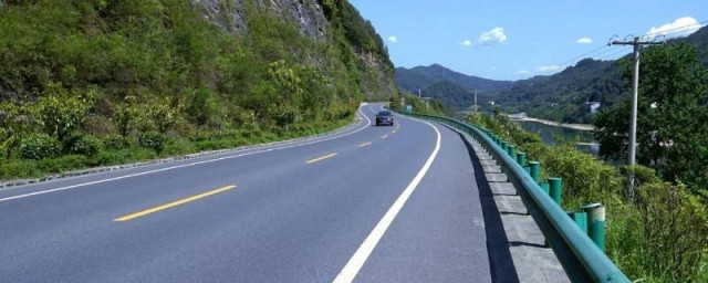 高速路边出现E的意思介绍(高速路上E表示什么)