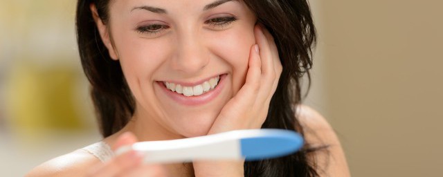 检测怀孕的方法(检测怀孕的方法两个杠)