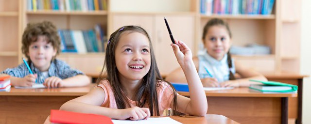 眼前无长物窗下有清风这句话的含义(眼前无长物 窗下有清风 散热由心静 凉生为室空)