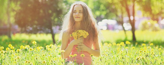 比较阳光的早安短句(早安充满阳光的句子)