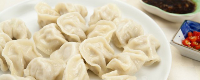 黄瓜虾仁饺子馅做法(黄瓜虾仁饺子馅怎么做好吃窍门)