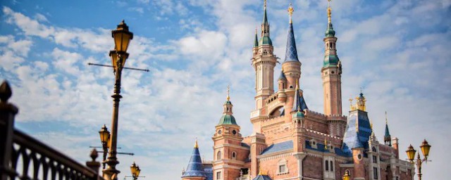上海迪士尼乐园介绍(上海迪士尼乐园介绍词)