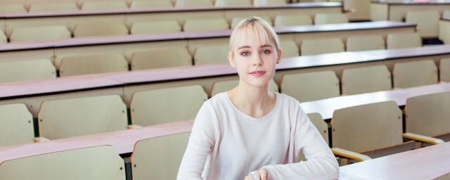 湖北大学举例(湖北大学 武汉大学)