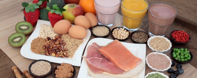 饮食方面应该注意哪些(慢阻肺饮食方面应该注意哪些)