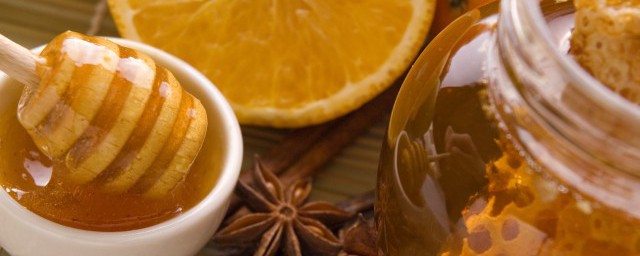 蜂蜜的作用介绍(简述蜂蜜的十大功效)