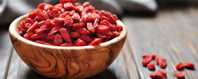 枸杞的作用(枸杞的作用与功效与禁忌)