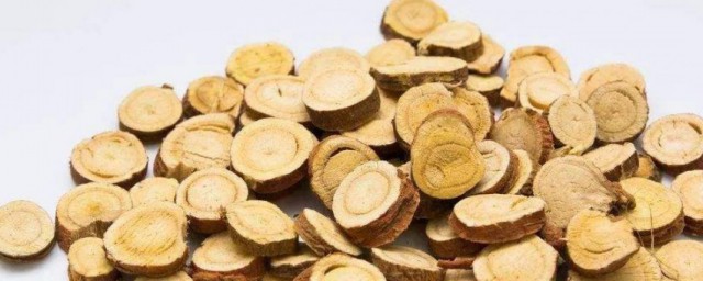 甘草有啥作用(请问甘草有什么作用)