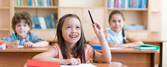 执子之手与子偕老最初指的是什么呢(执子之手与子偕老原本指什么)