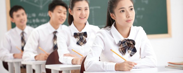 上善若水水利万物而不争这句话的翻译(上善若水水利万物而不争是所说)