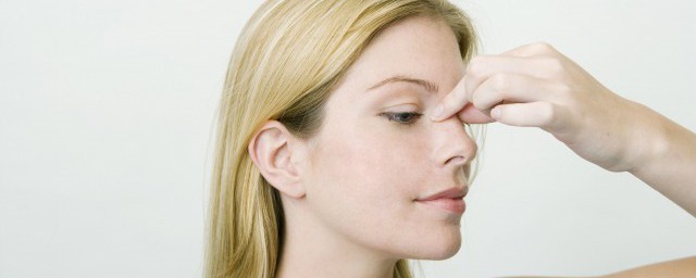 鼻子堵塞怎么快速解决(鼻子堵塞怎么快速解决按摩)