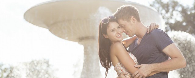 甜言蜜语短句范例(蜜语甜言句子)