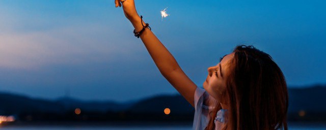 四个字的简单好听的昵称(好听的昵称 四个字)