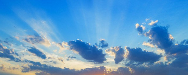 天空是蓝色的原因(天空是蓝色的原因是)