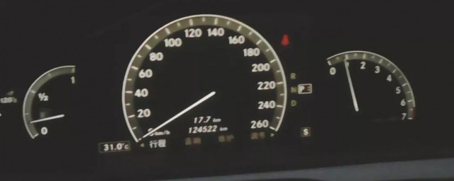 abs灯亮是什么原因(小轿车abs灯亮是什么原因)