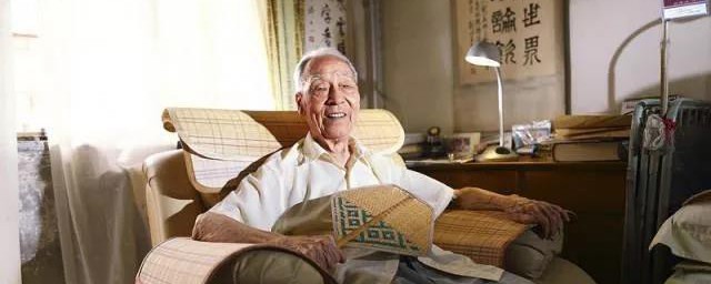 许渊冲简单介绍(许渊冲百度百科)