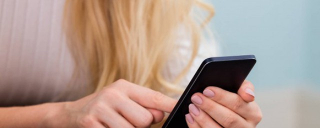 苹果手机为啥闪退(苹果手机为啥闪退自动关机)