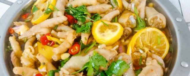 柠檬鸡脚怎么做(柠檬鸡脚怎么做凉拌的)