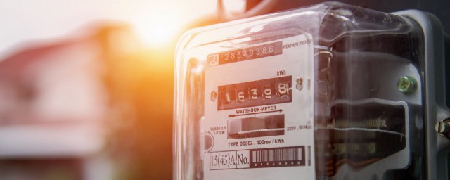 电工万用表如何使用(家用万用表怎么使用)