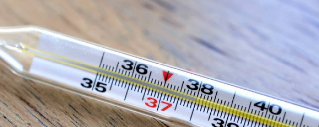 温度系数的正确公式(温度系数公式及其物理含义)