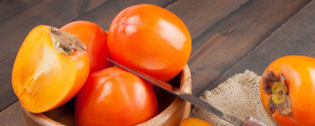 柿子有什么营养价值(柿子有什么营养价值?什么人千万不能吃柿子?)