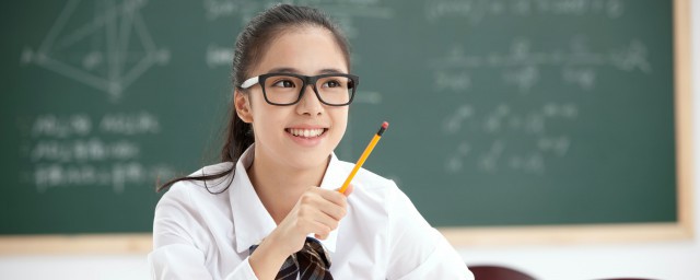 关于辛弃疾的简介(关于辛弃疾的简介和小故事)