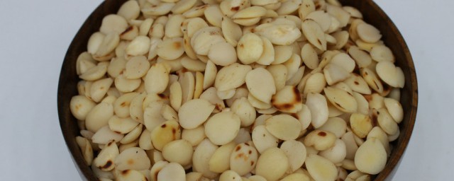 桃仁有啥作用(桃仁的作用和功效)