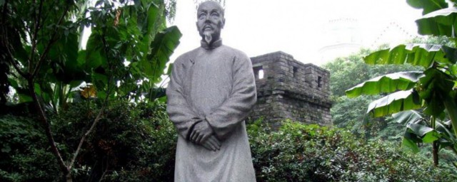 龚自珍的介绍(龚自珍的介绍10字)