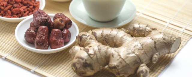 生姜的作用(生姜的作用与功能主治)