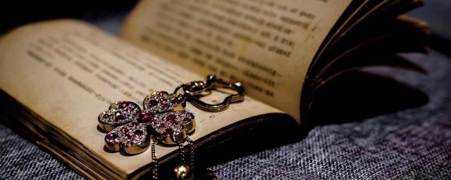 鸟宿池边树僧敲月下门原文(鸟宿池边树僧敲月下门的意思是什么)