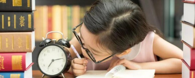 种树郭橐驼传原文及翻译是怎样的(《种树郭橐驼传》翻译)