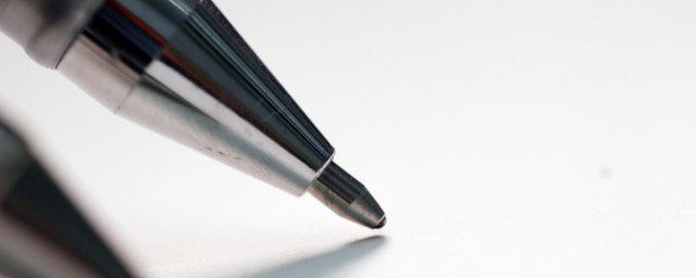 圆珠笔和中性笔区别介绍(圆珠笔和中性笔有啥区别)