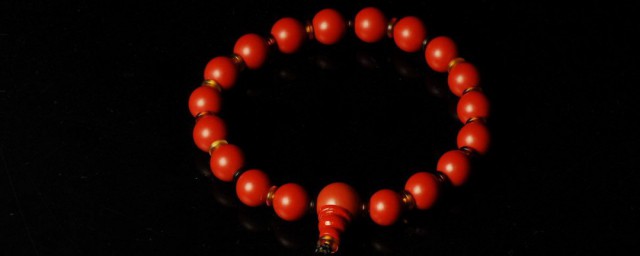 哪些人不能戴朱砂(哪些人不能佩戴朱砂)