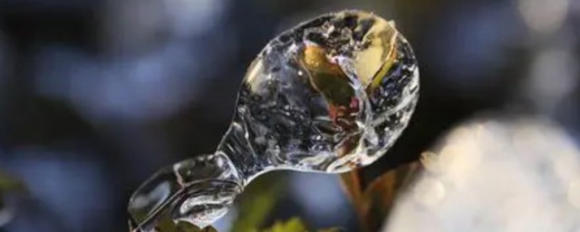 晶莹简单释义(晶莹的表示)