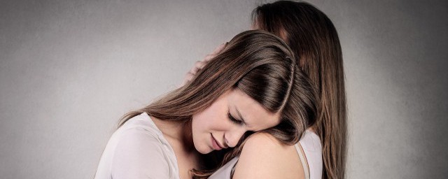 怎样安慰失去亲人的朋友(怎样去安慰失去亲人的朋友)