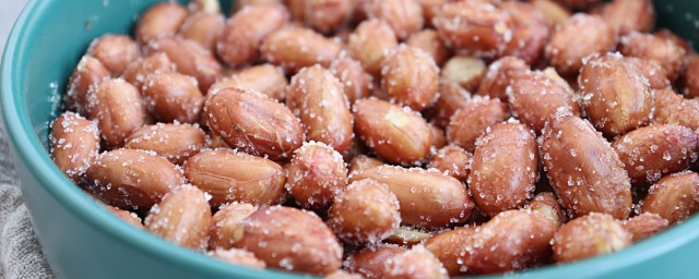 糖酥花生米怎么做(怎样做糖醋花生)