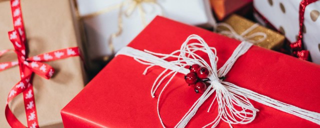 提亲男方一般需要准备的礼物有哪些(提亲男方要准备礼金吗)