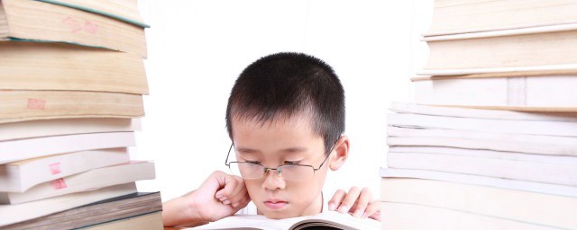 日精月华的意思及造句(日精月华造句,短句)