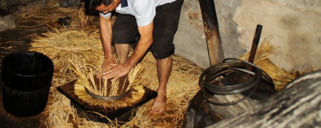 四川老式榨油方法是怎样(四川老油的制作方法)