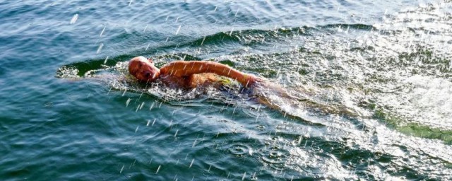 不适合游泳的人(有没有人不适合游泳)