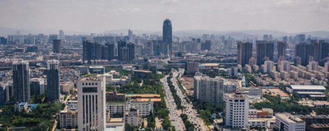 春城指的是哪个城市(被称为春城是哪个城市)