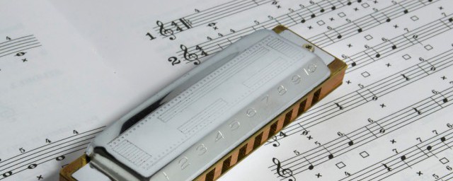 让我们在面对面歌词是哪一首歌(在对面的歌词)