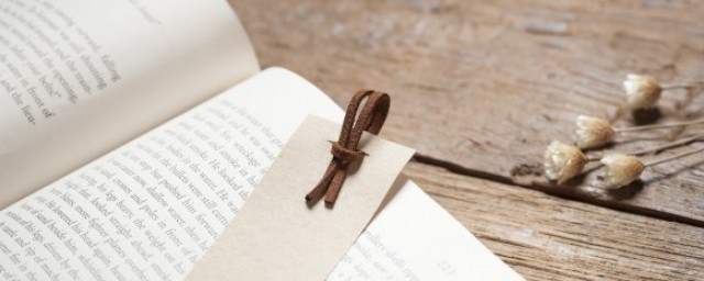 篱落疏疏一径深的径的解释(篱落疏疏一径深一径深的意思)