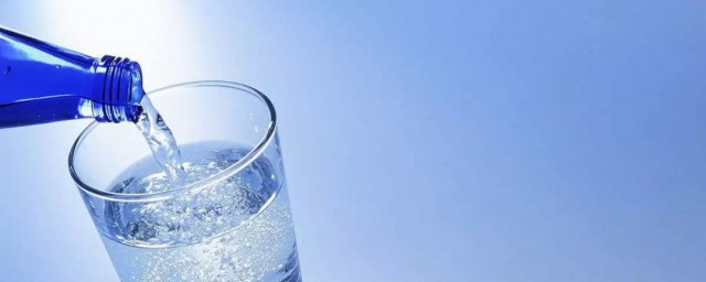 蒸馏水和纯净水的区别是什么(纯净水和蒸馏水有什么区别)