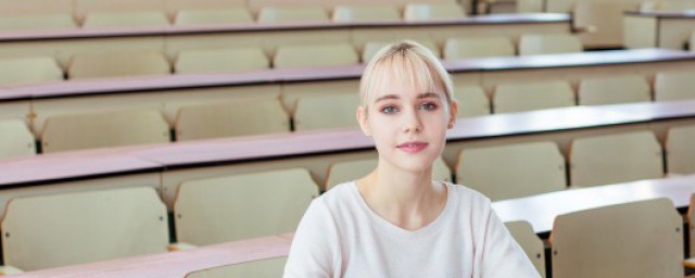 启窗而观的而是啥意思(启窗而观的而是什么意)